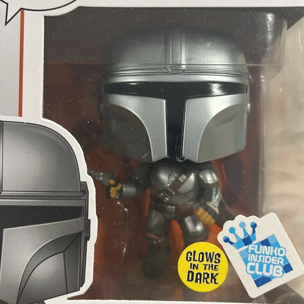 Funko Pop The Mandalorian Glow in the Dark Figure 408
